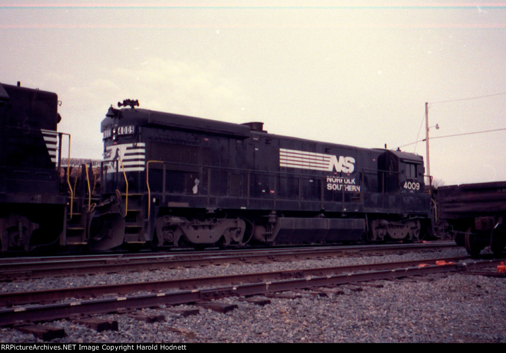 NS 4009